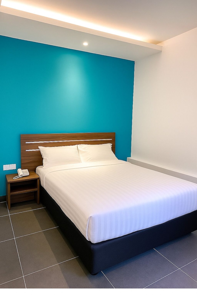 EXECUTIVE, DOUBLE BED