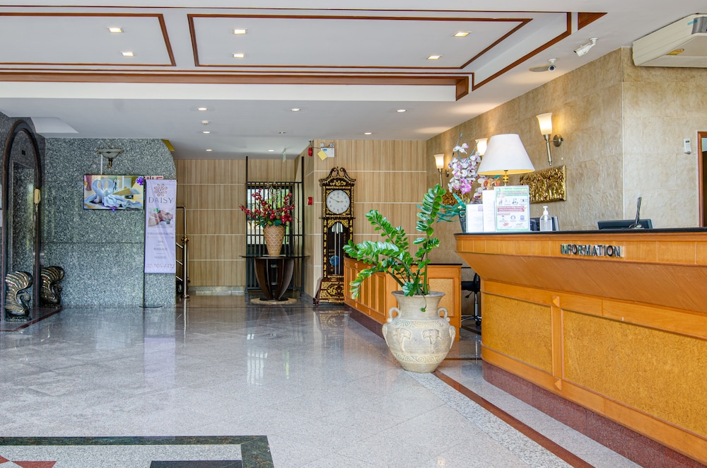 Tara Garden Hotel 7/50