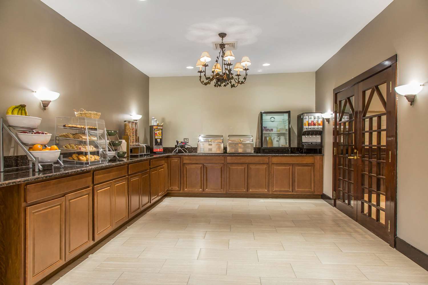 Regency Inn and Suites New London – Mystic 13/16