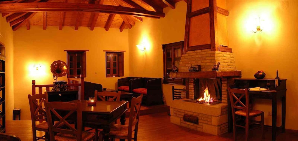 Liotrivi Historical Mansion & Boutique Hotel 54/71