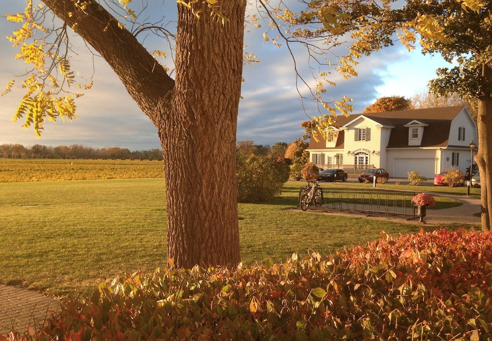 Riverbend Inn and Vineyard 56/63