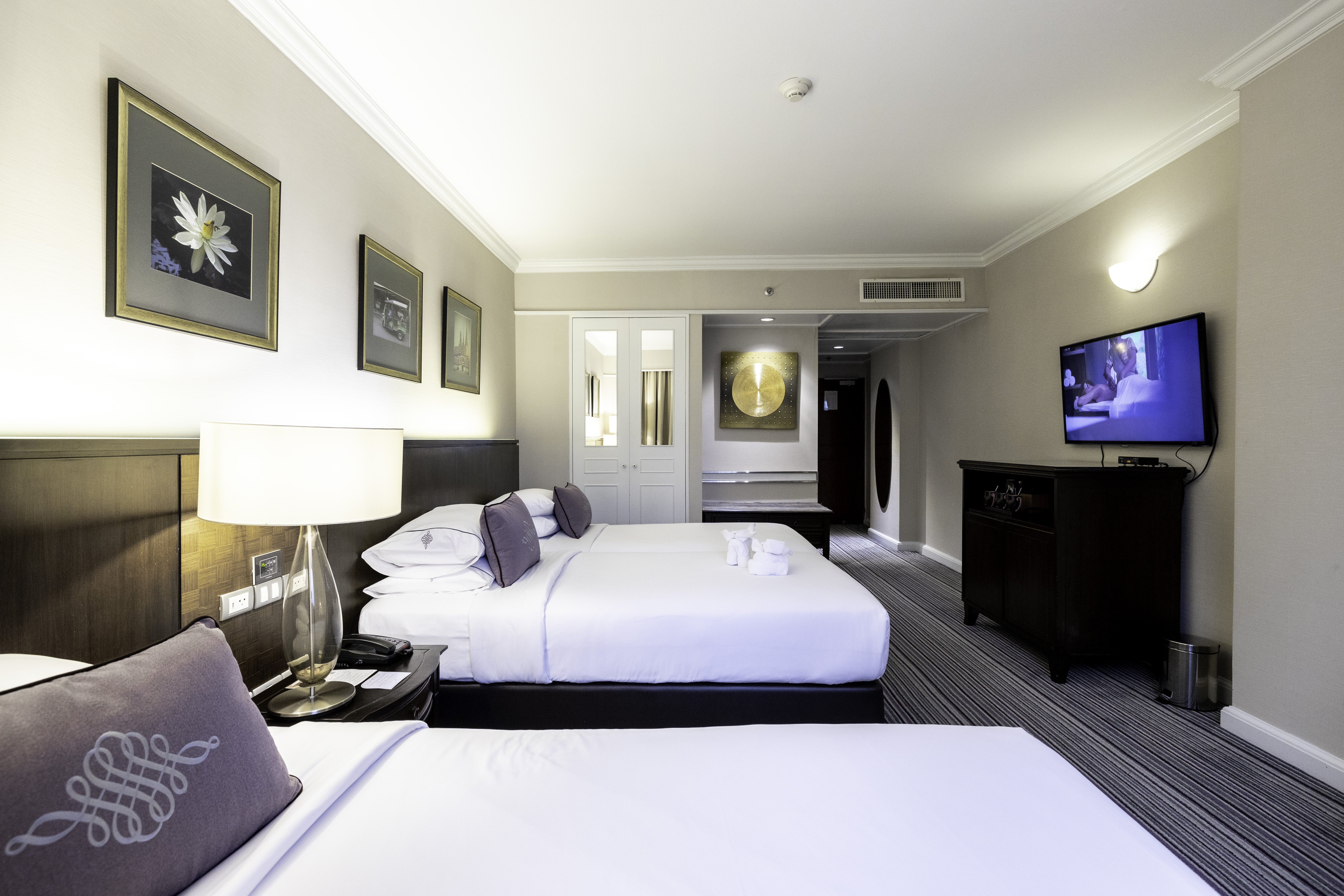 Premier Triple 3 Single Beds