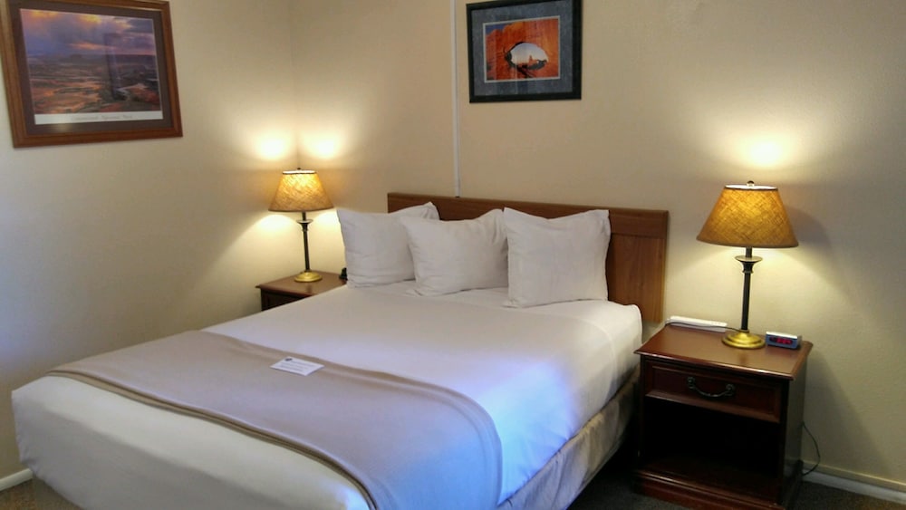 Inca Inn 23/57