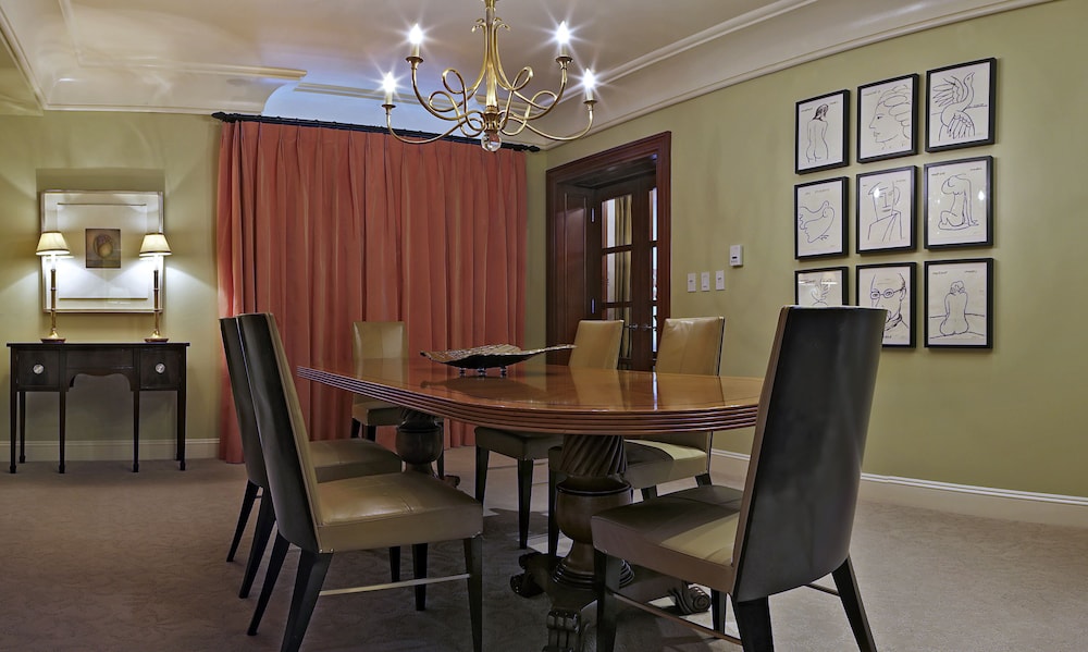 Taj Campton Place 57/67