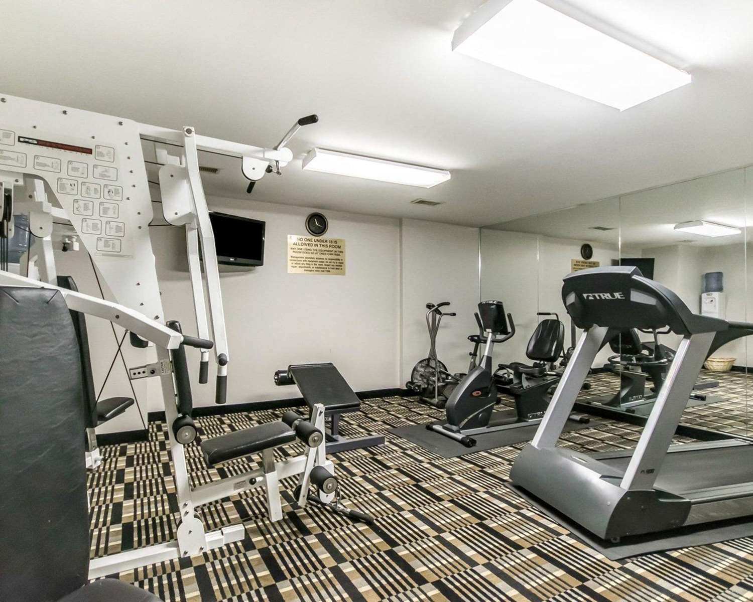 Quality Inn Suites University Airport 9/19
