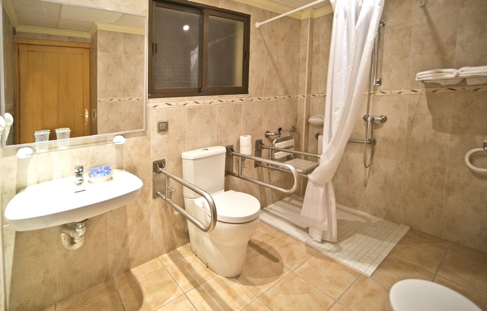 Hotel Amoros 25/69