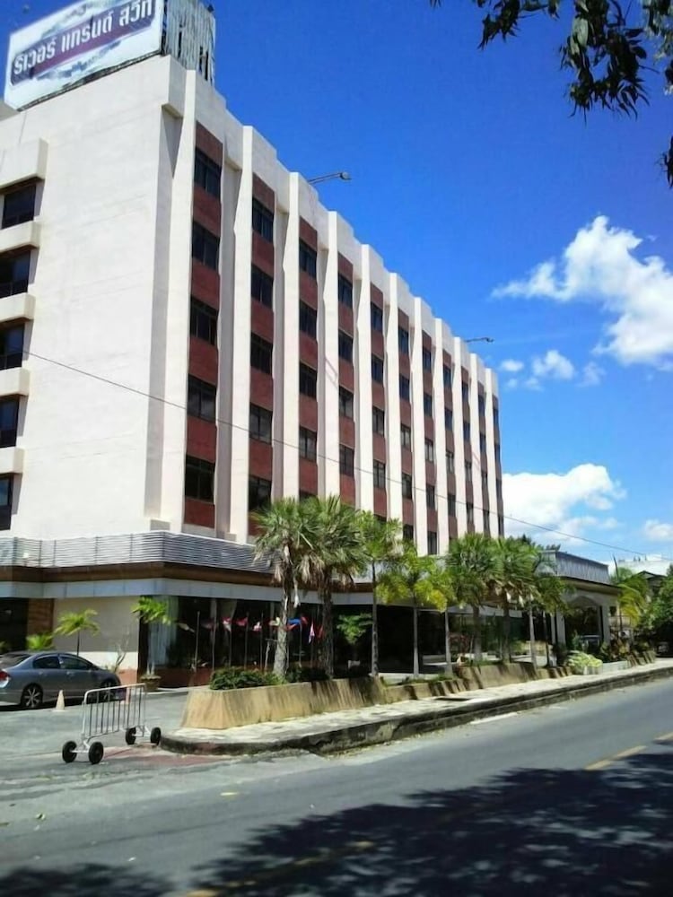 River Grand Hotel Hat Yai 4/40