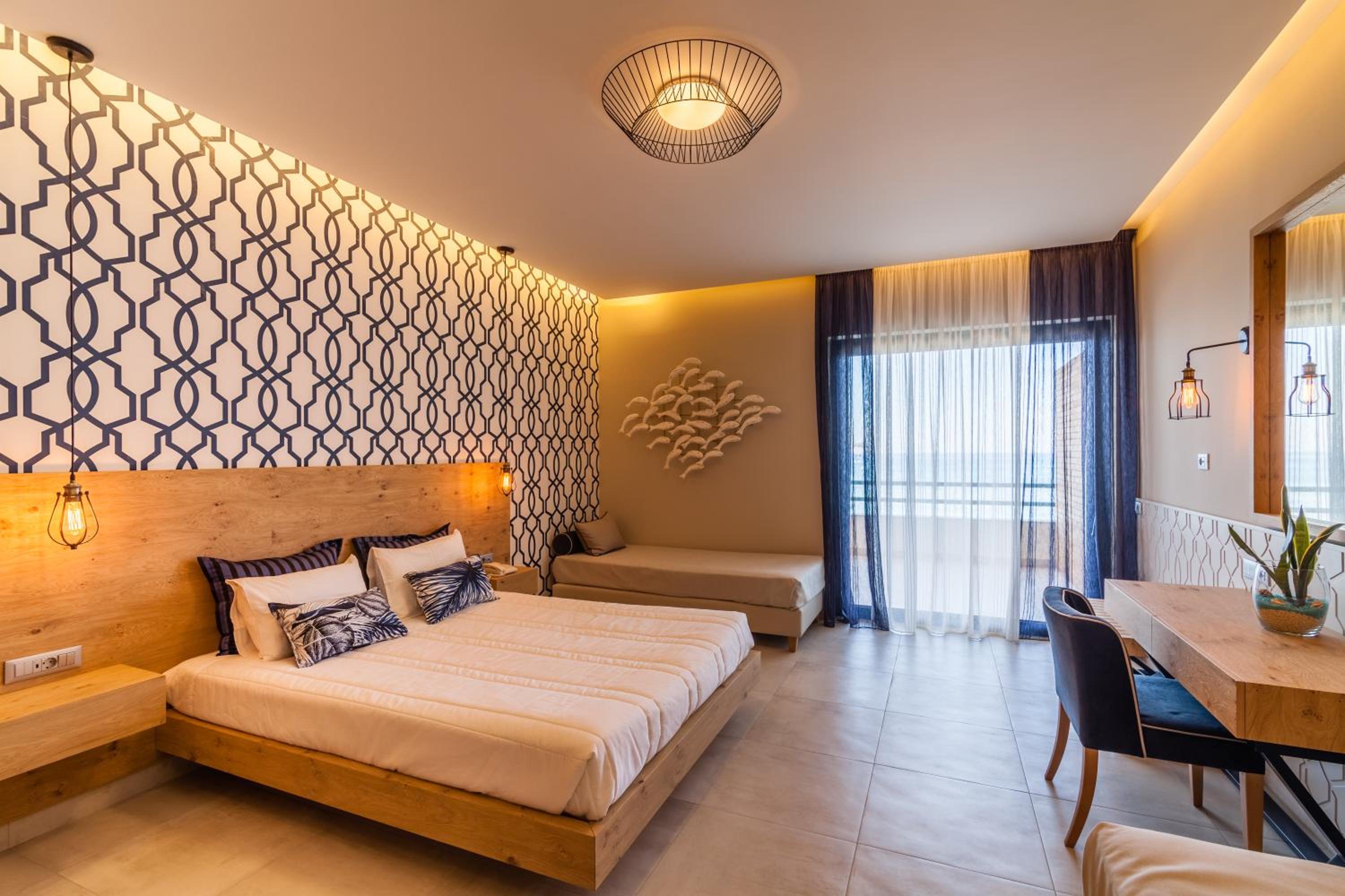 غرفة سوبيريور عائلية، Sirens Beach Hotel 2/10