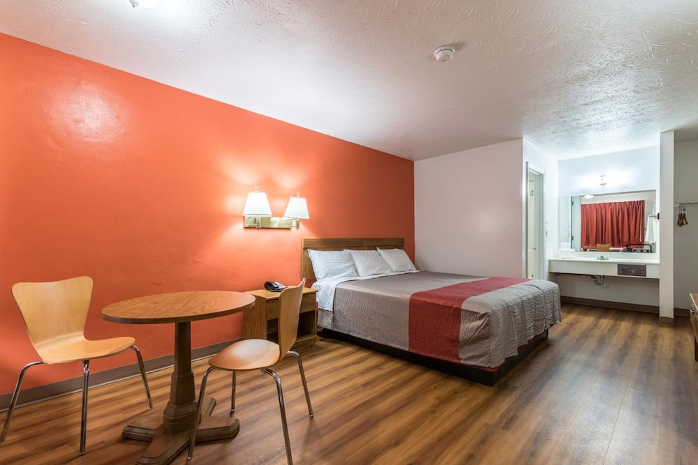 Motel6 Attalla AL 22/63