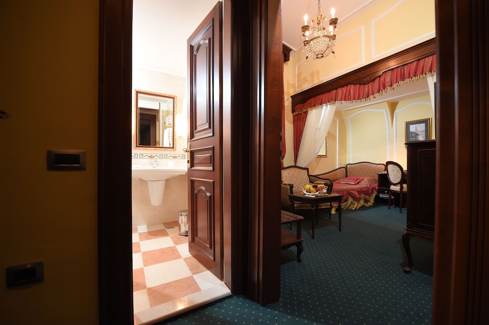 Hotel Leopold I 18/74