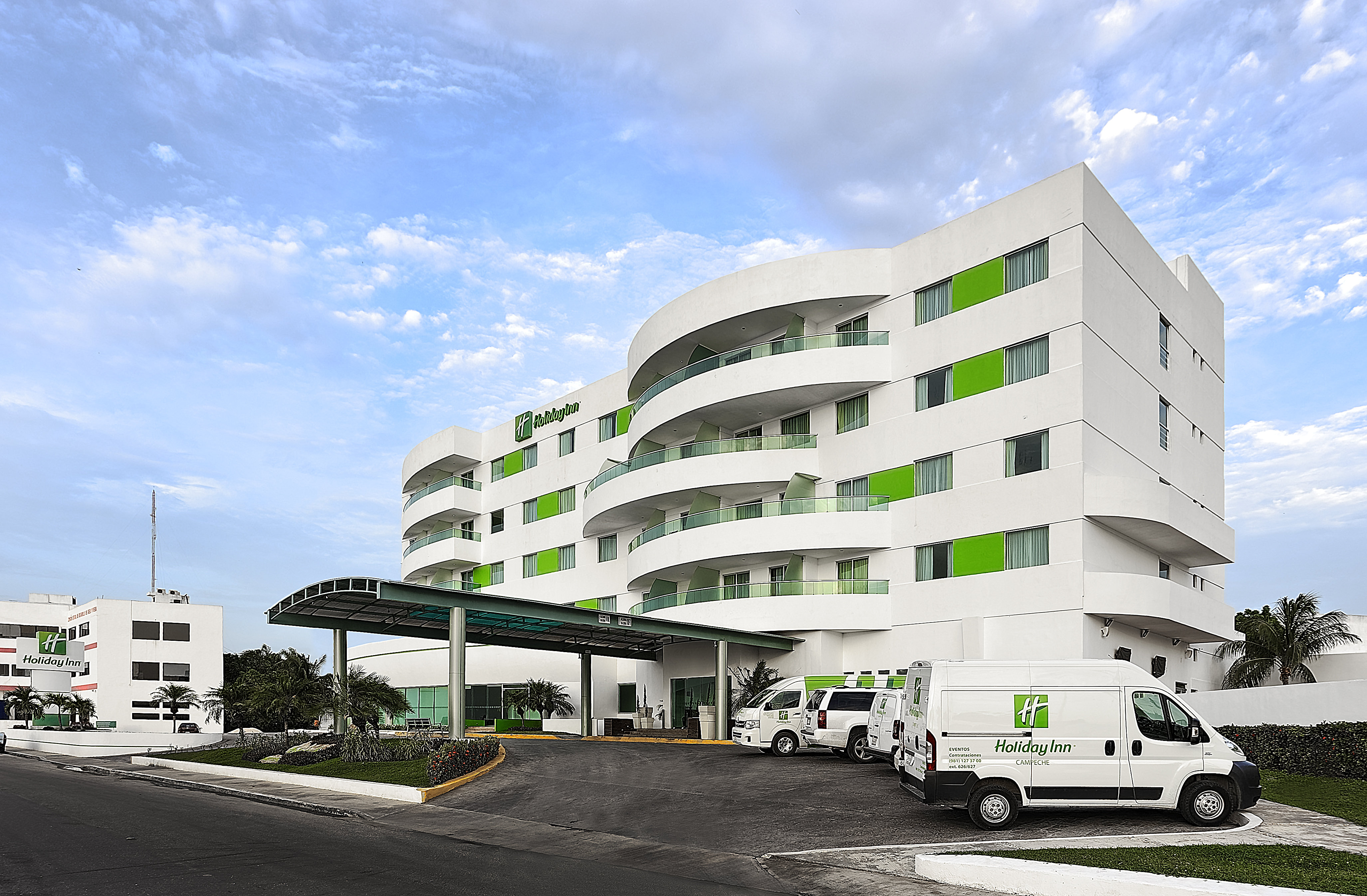 HOLIDAY INN CAMPECHE 74/78