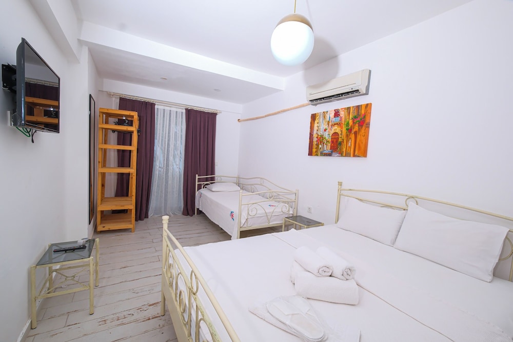 Kybele Alacati 14/50