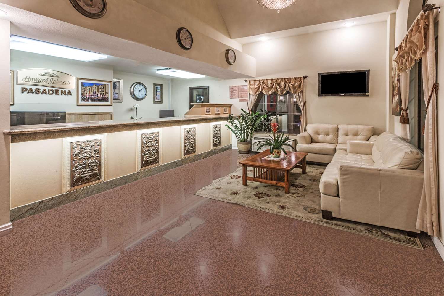 Howard Johnson by Wyndham Pasadena 33/52