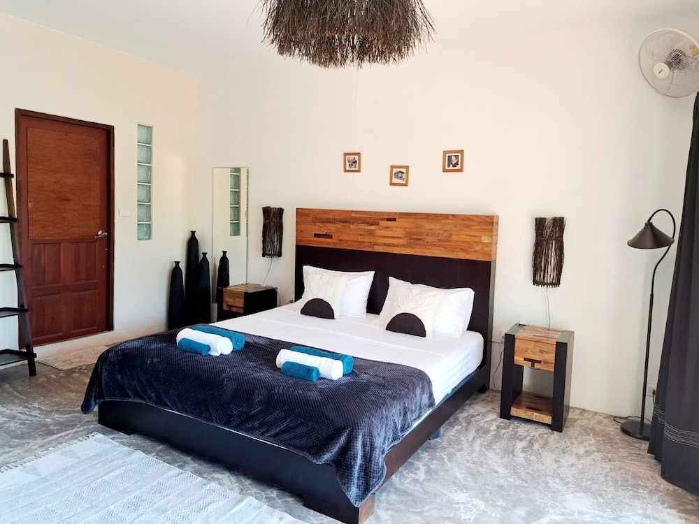 DESIGN, KING BED