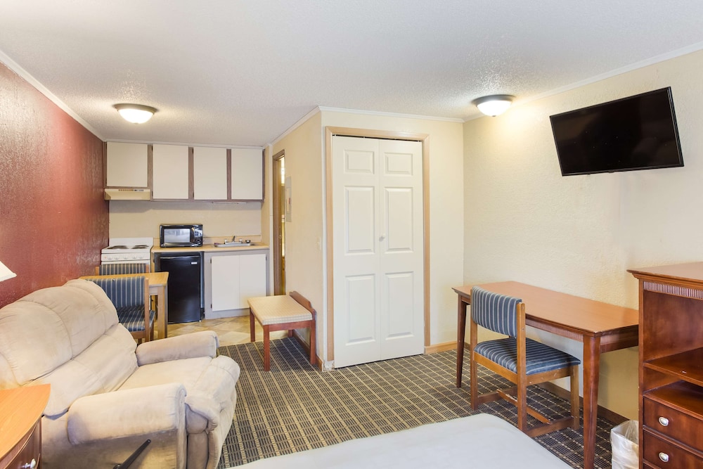 Knights Inn Ashland 26/39
