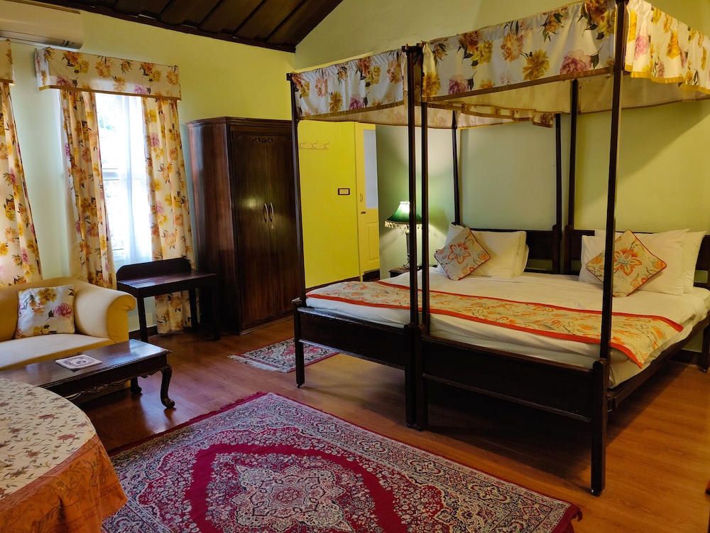 WelcomHeritage Kasmanda Palace 24/50