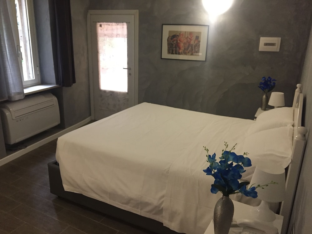 TOP FLOOR NAVONA 23/43