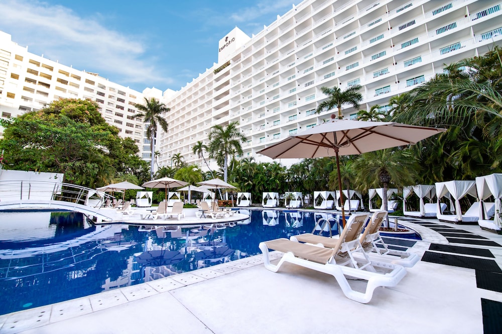 Emporio Acapulco 5/66