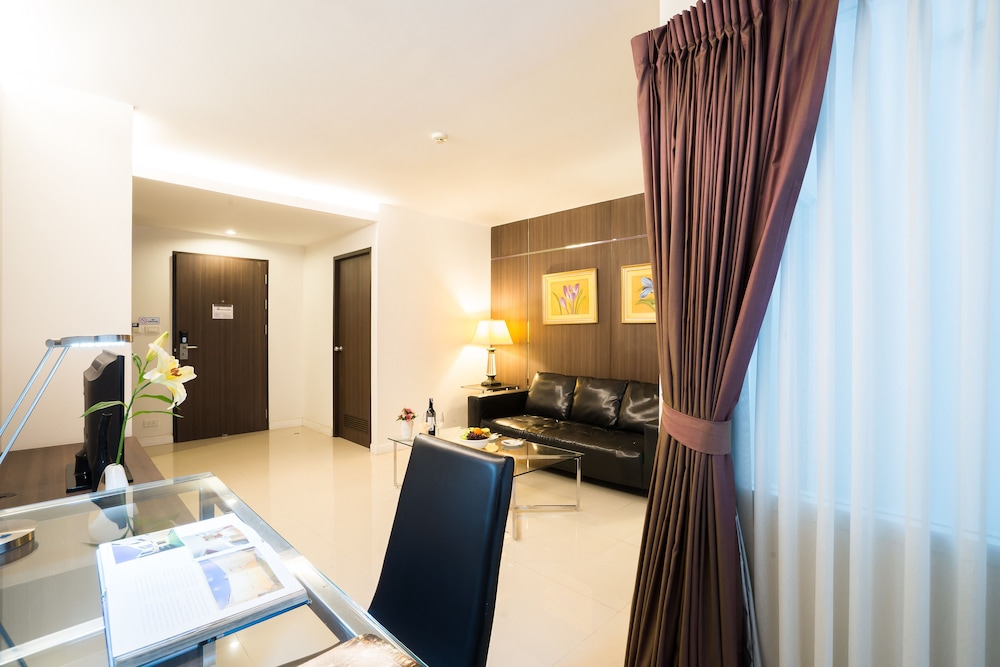 Beyond Suite Hotel 31/73