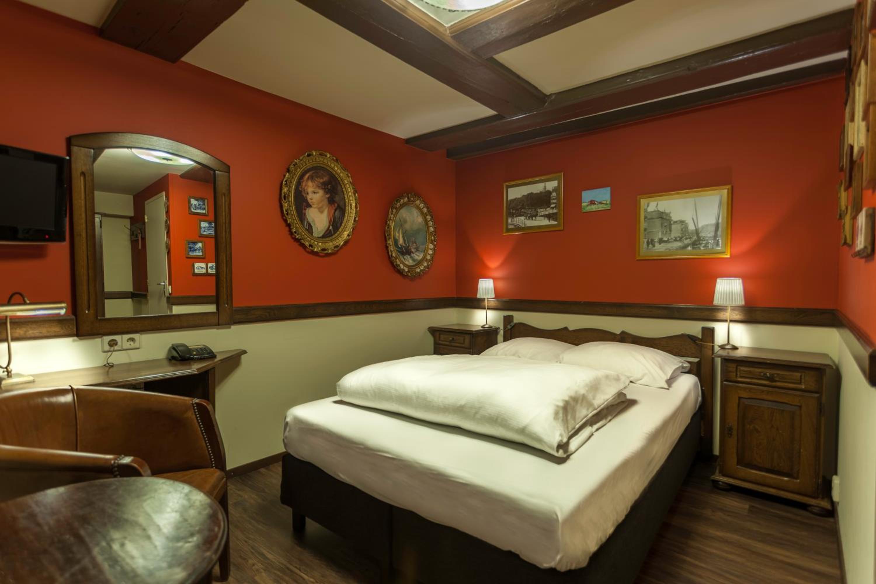 Old, Suite, Double Bed