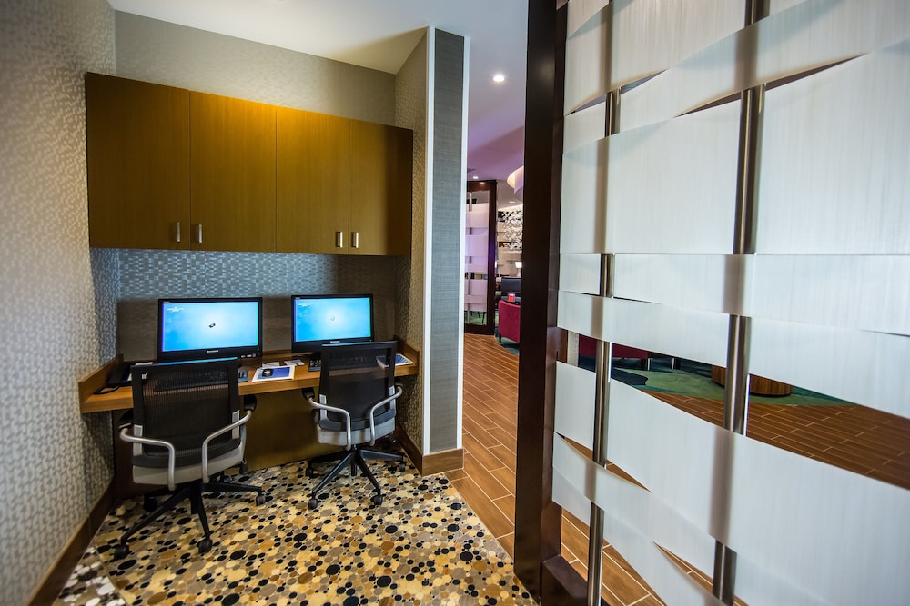 SpringHill Suites Lumberton 53/59