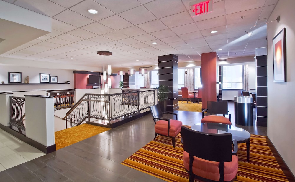 Hampton Inn Suites Columbus Downtown 9/59