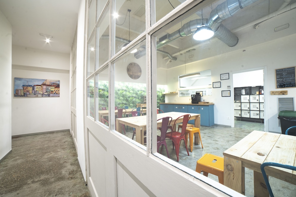 Koba Hostel 9/75