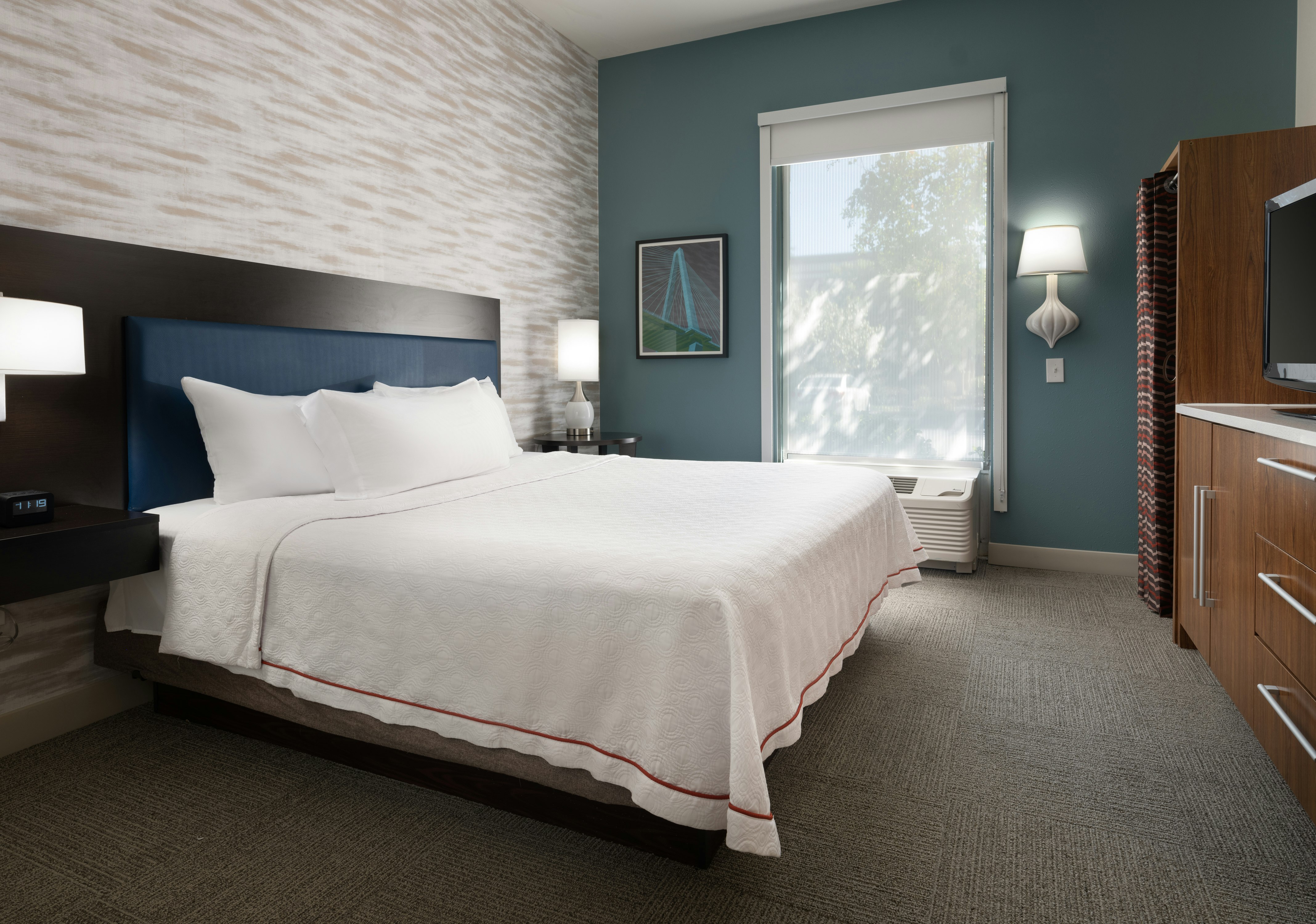 1 BEDROOM, SUITE, KING BED