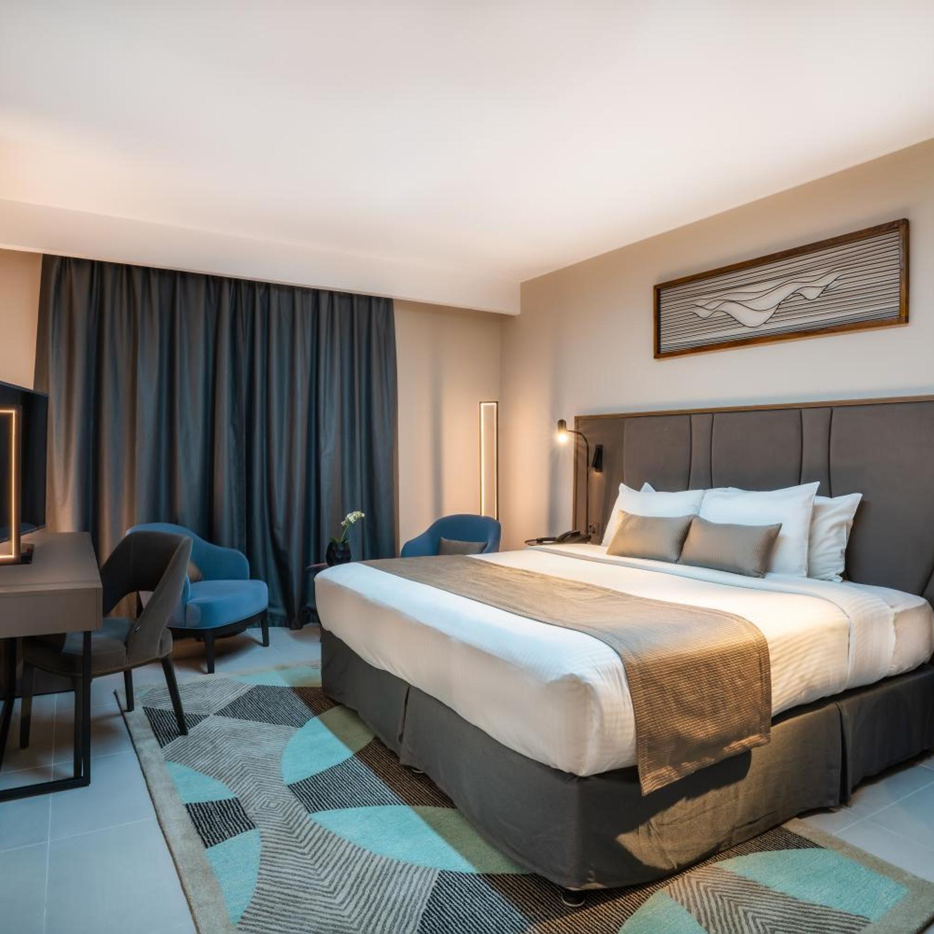 Presidential, Suite, Lagoon and Pool View, Balcony