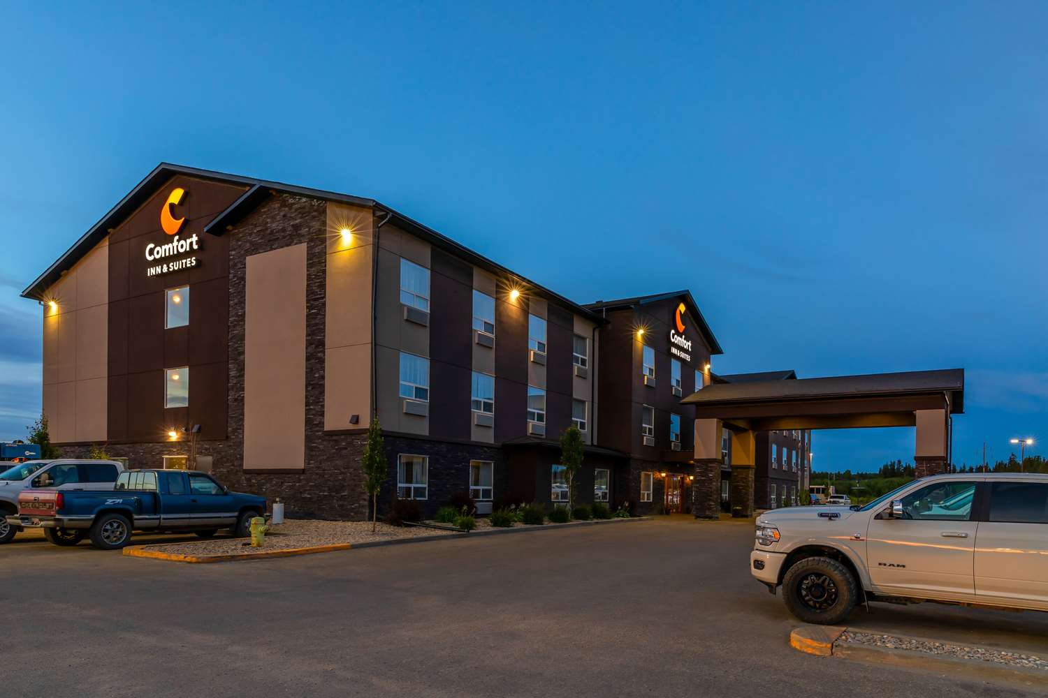 Comfort Inn & Suites Fox Creek 19/20