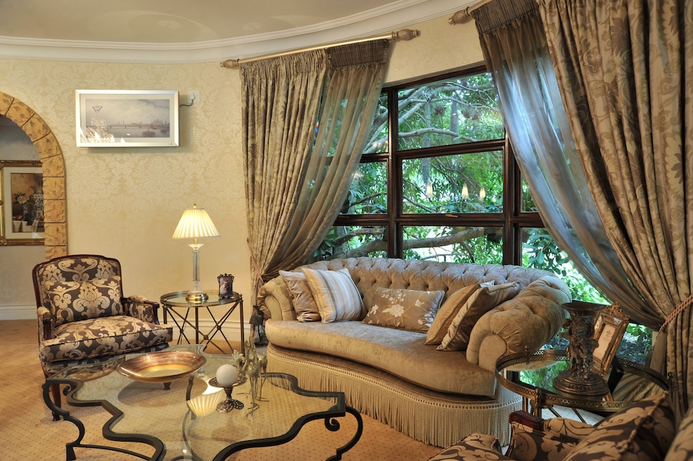 Summerfield Luxury Resort & Botanical Garden 18/44