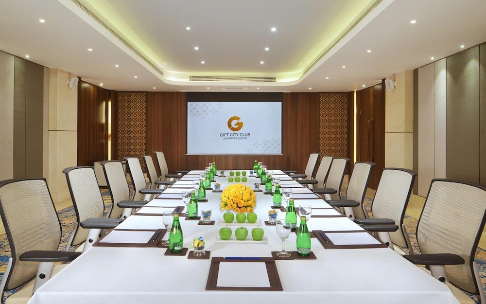 Gift City Club, a member of Radisson Individuals 35/46