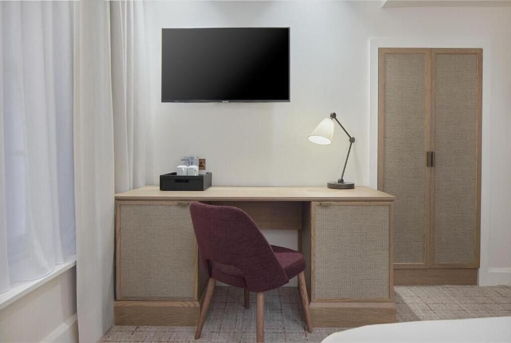 Radisson Blu Hotel London Euston Square 56/62