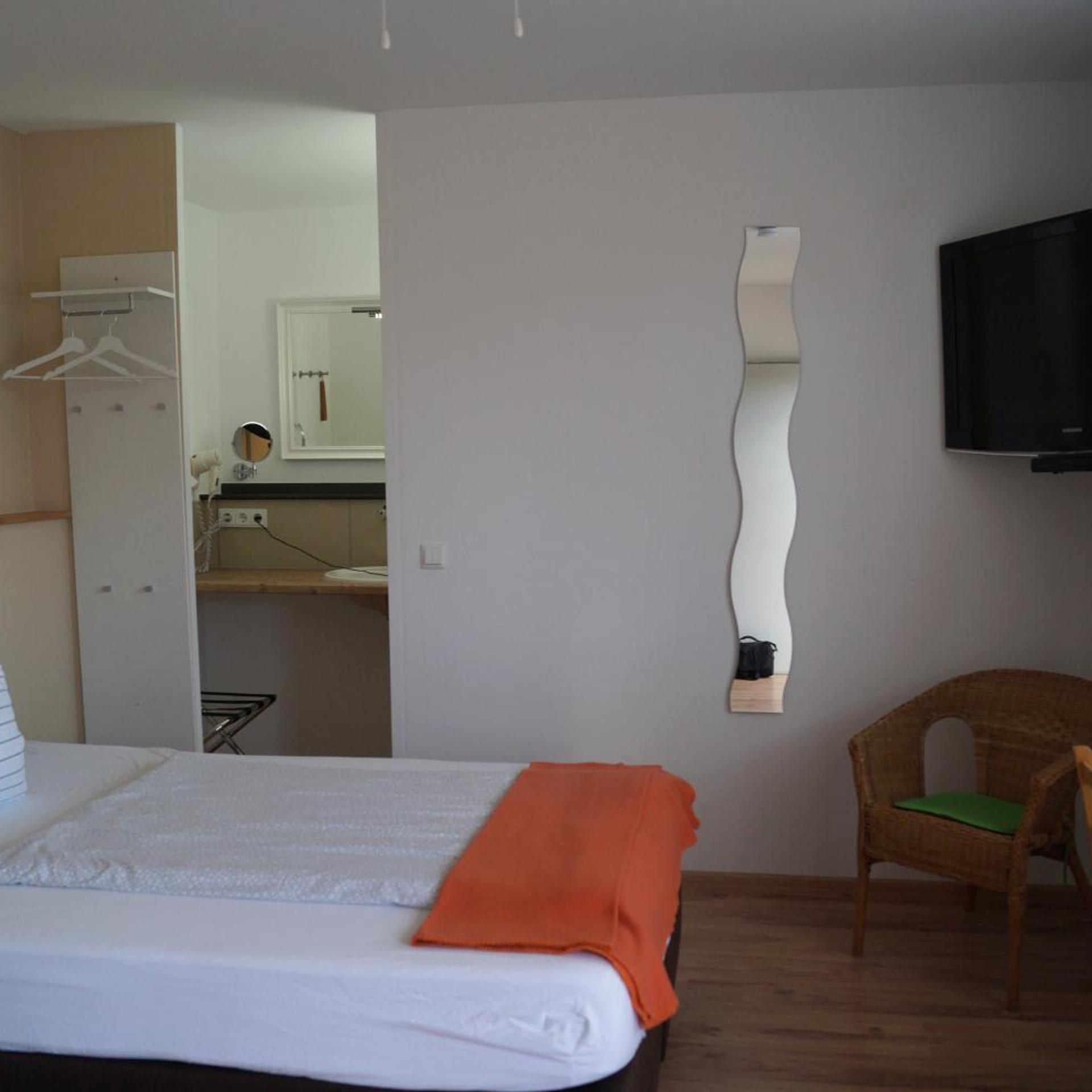 Kraft Hotel Alzey Worms A61 9/34