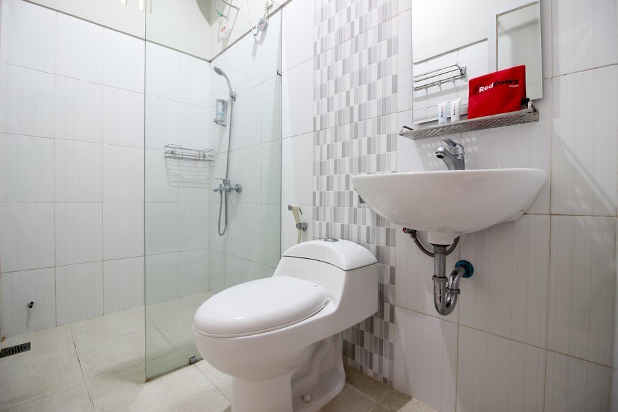 Reddoorz Plus Near Upn Jogjakarta 2 31/32