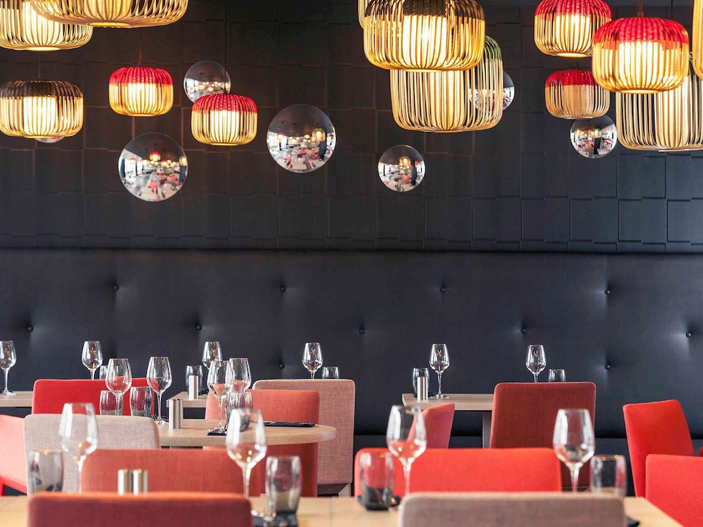 Mercure Marne la vallee Bussy St Georges 40/52
