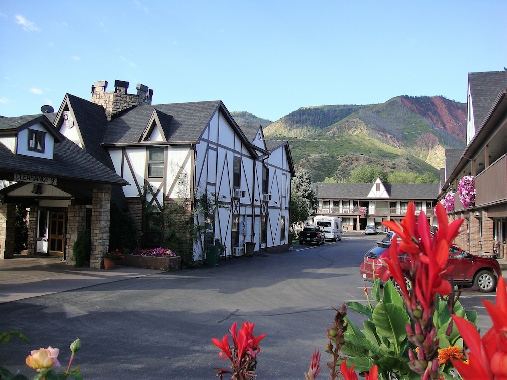 Silver Spruce Inn 36/50