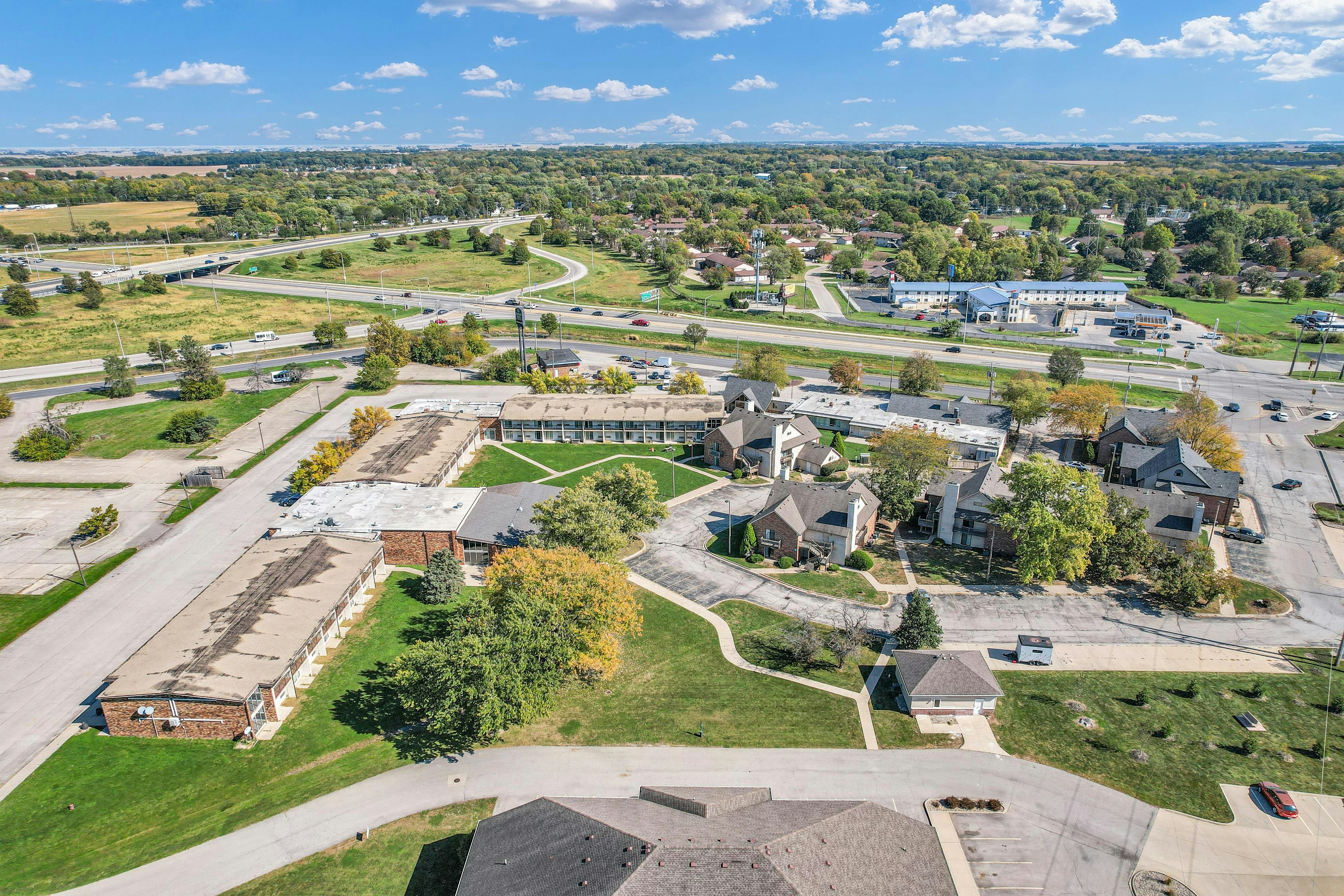 Red Lion Inn & Suites Urbana 55/60