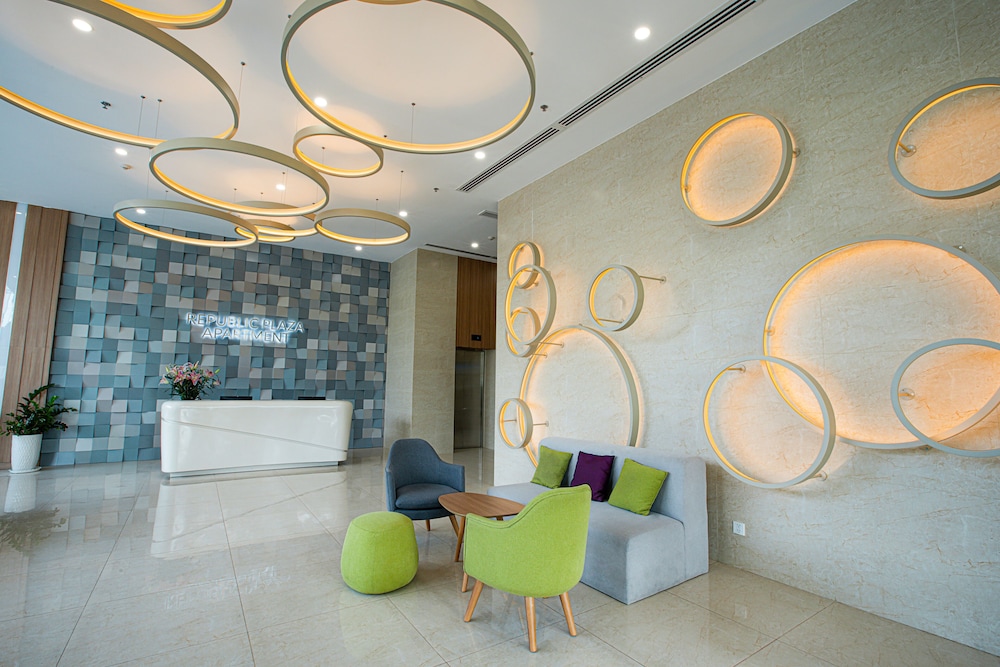 Republic Plaza Apartment 5/38