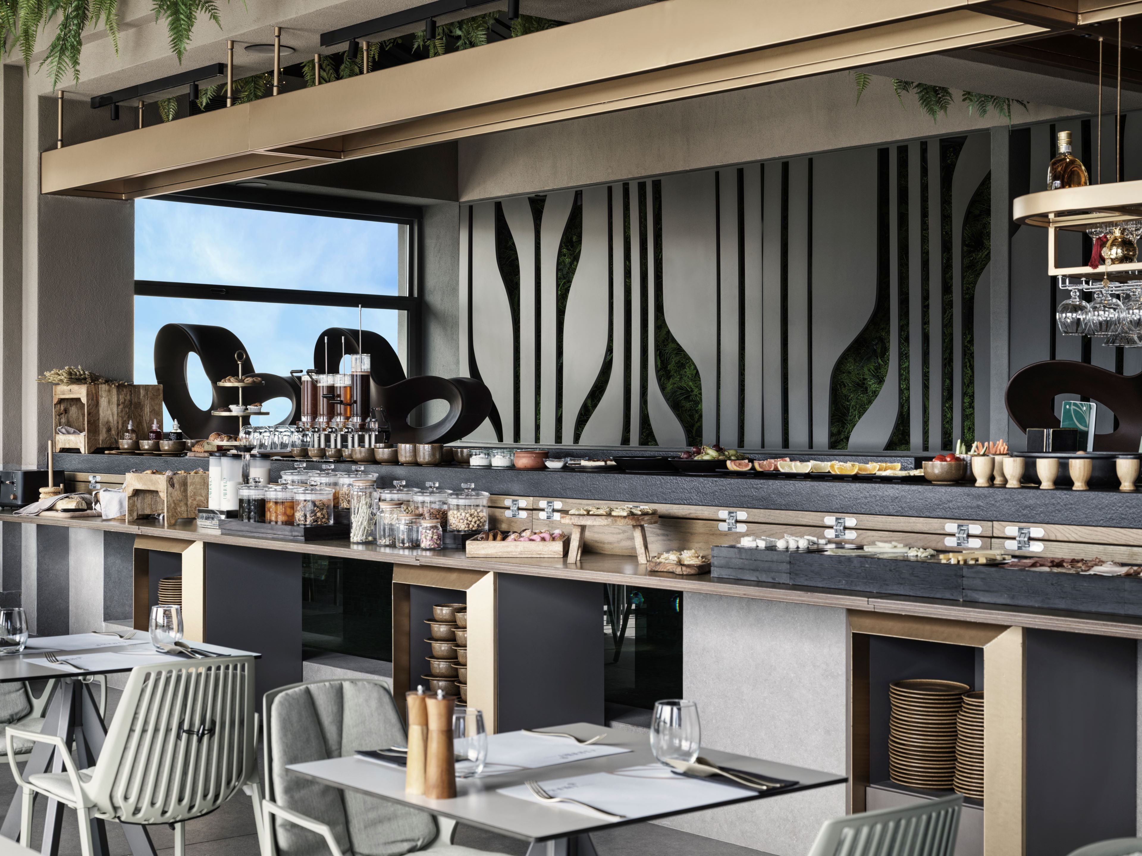The Chania Hotel 31/33