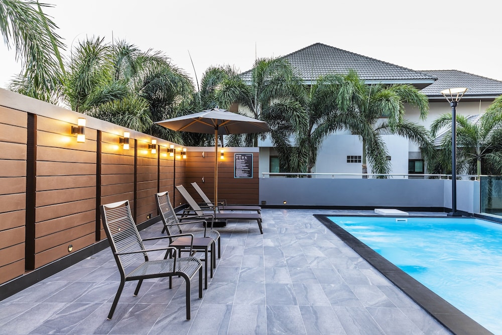 Livotel Hotel Hua Mak Bangkok 61/68