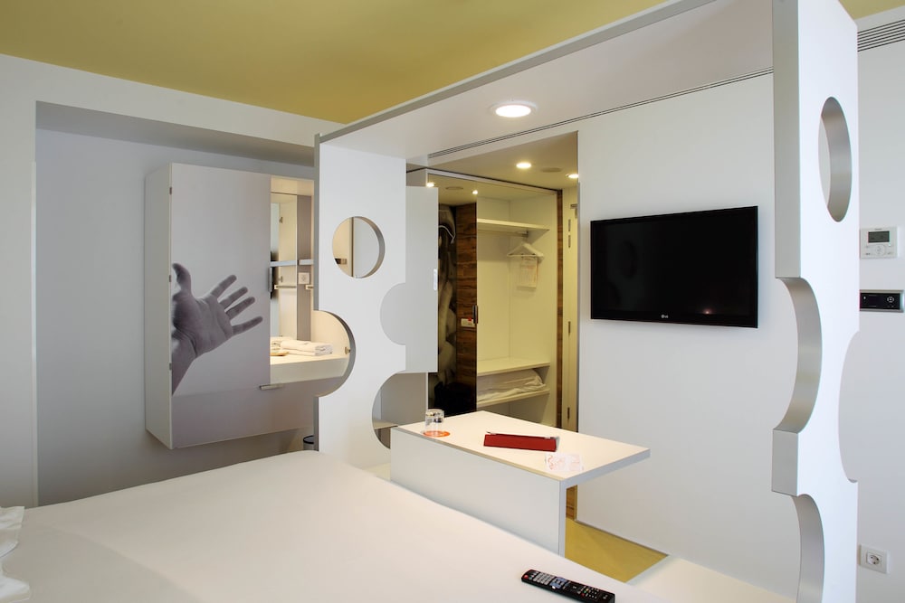 Room Mate Pau 14/67