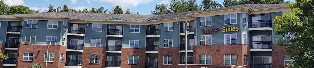 Smart Suites, an Ascend Collection Hotel 2/50