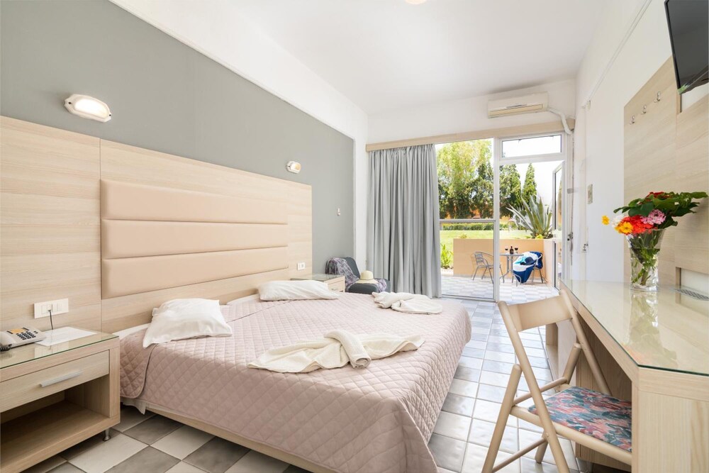 Sabina Hotel 17/53