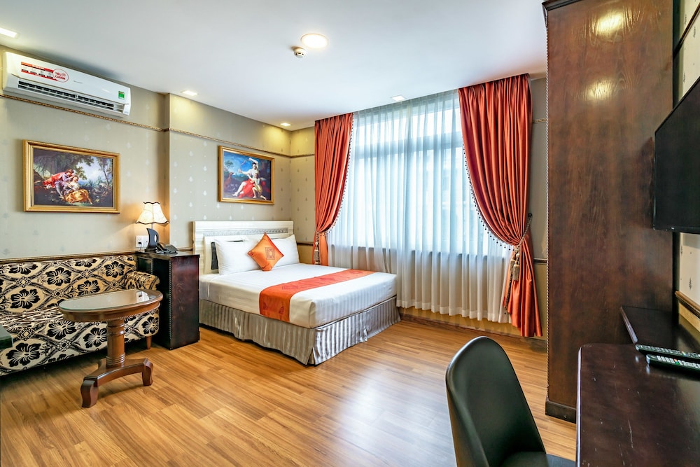 Collection O Emerald Luxury Apartment - Near SECC 23/47