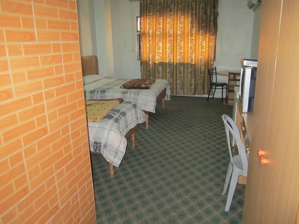 Asia Hotel 38/50