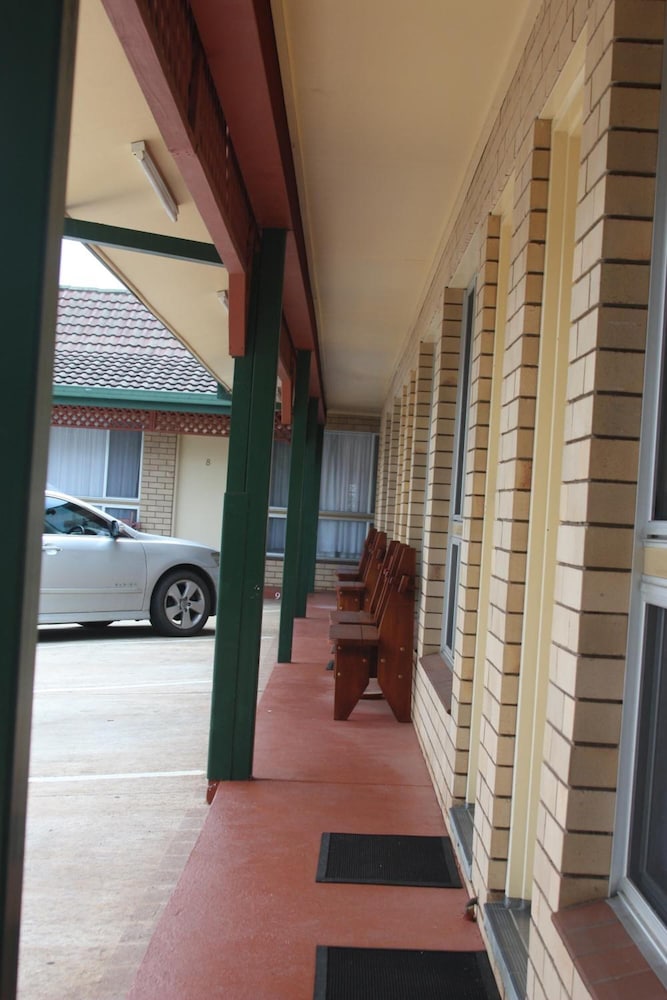 GARDEN CITY MOTOR INN 20/44