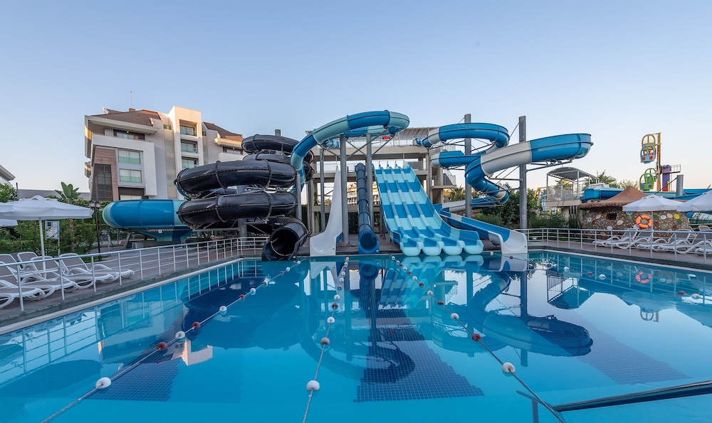 Kirman Hotels Belazur Resort and Spa in BELEK