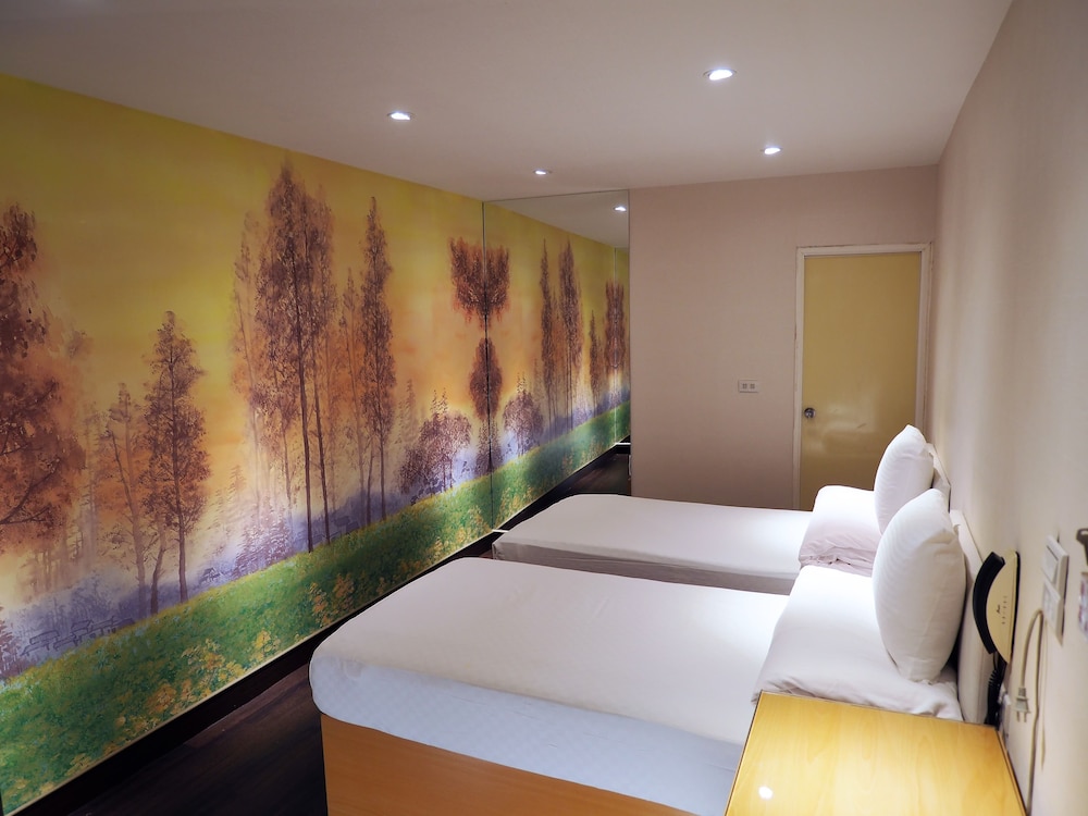 Day-Chen Hotel 24/47