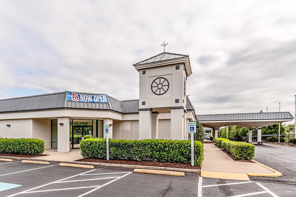 Motel6 Dumfries, VA image